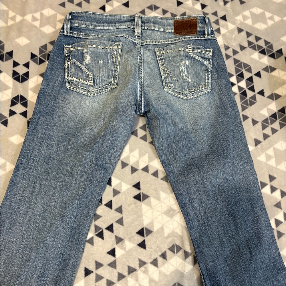 Stylish Women's Boot Cut Jeans in Classic Blue - Picture 5 of 5